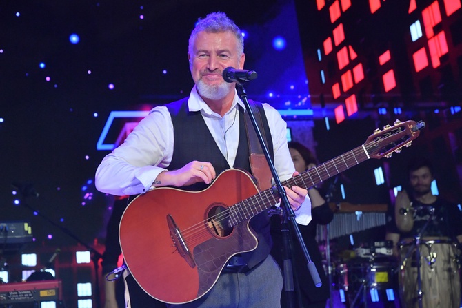 Леонид Агутин