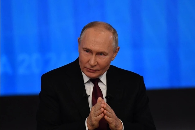 Участник Итогов года с Владимиром Путиным пригласил президента на СКИФ