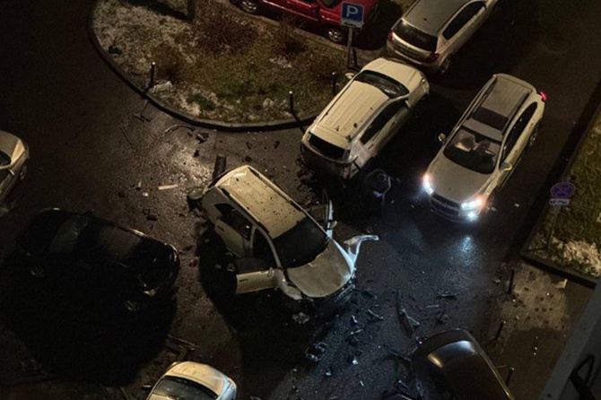 СК завел уголовное дело после взрыва автомобиля в Москве