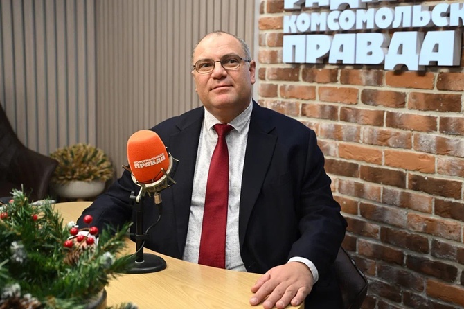 Алексей Фененко, политолог, доцент кафедры международной безопасности факультета мировой политики МГУ