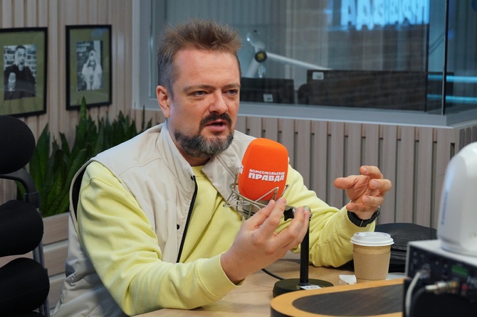 Пушной объединил в новой песне Кадышеву, Максим и Инстасамку