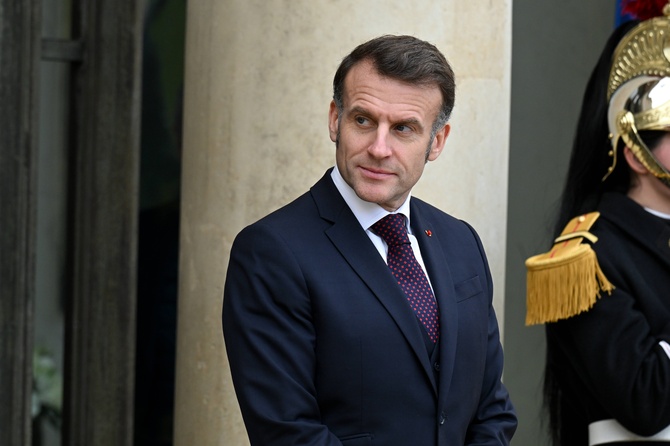 Макрон заявил, что выстраивать новую архитектуру безопасности в Европе придется вместе с Россией