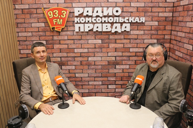 Павел Коренюгин на радио «Комсомольская правда» в Туле