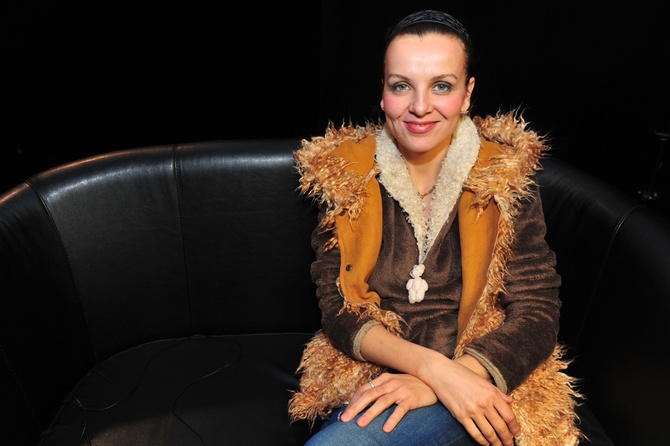 «Маша и Медведи» выпустили музыкальный гротеск о любви