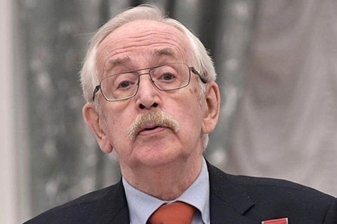 Близкие рассказали о состоянии здоровья Василия Ливанова