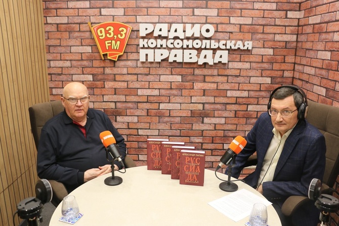 Писатель Александр Лапин на радио «Комсомольская правда» в Туле
