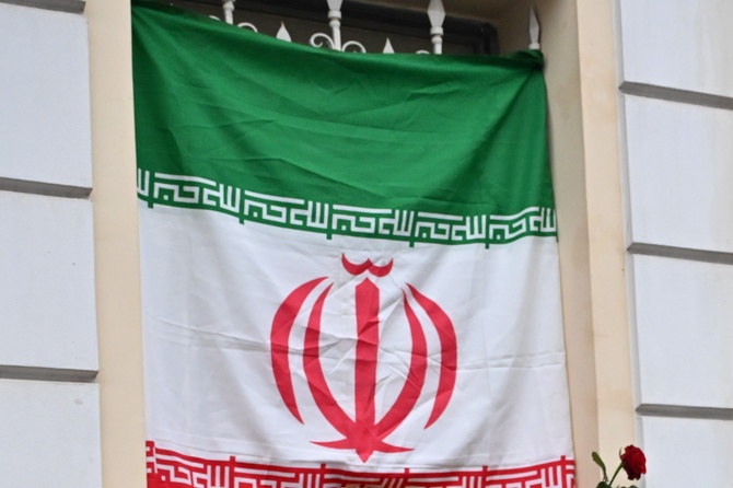 «Трамп попал в ловушку»: политолог объяснил сообщения о том, что США срочно ищут ресурсы для продолжения войны с Ираном