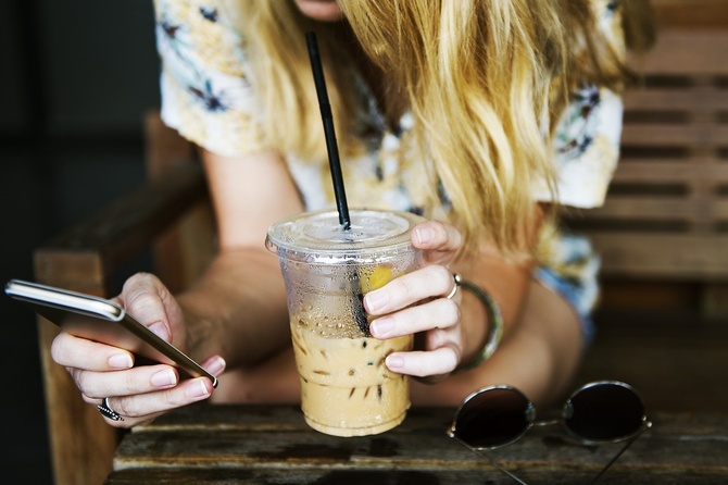 В Роскачестве объяснили, почему опасно расплачиваться с помощью перевода по номеру