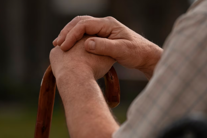 Эксперт заявил, что человечество приблизилось к биологической границе продолжительности жизни
