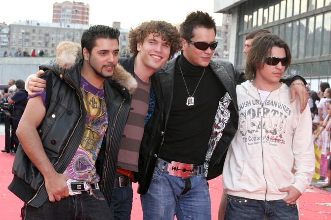 Группа «Корни» воссоединилась в классическом составе с Павлом Артьемьевым