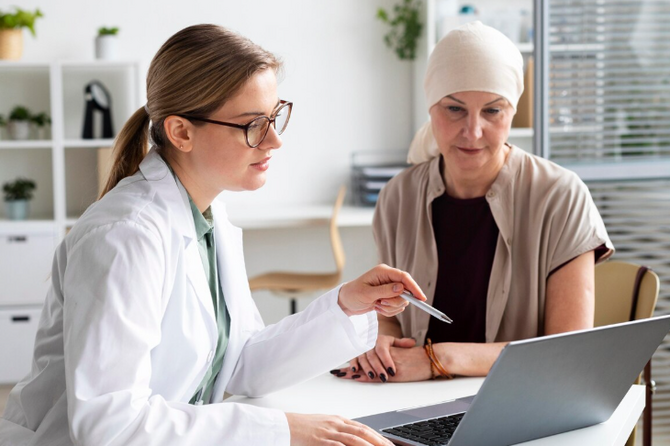 Онколог оценил эффективность вакцины от рака 