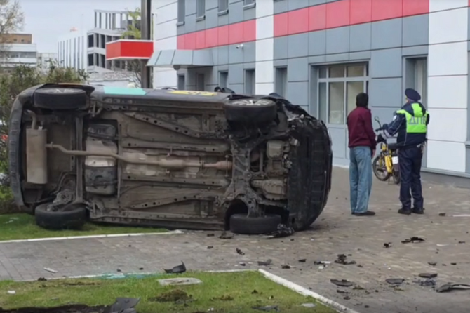 В Москве водитель каршеринга сбил троих человек в ходе погони ДПС