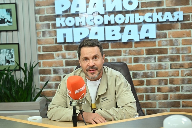 Актер театра и кино Павел Деревянко