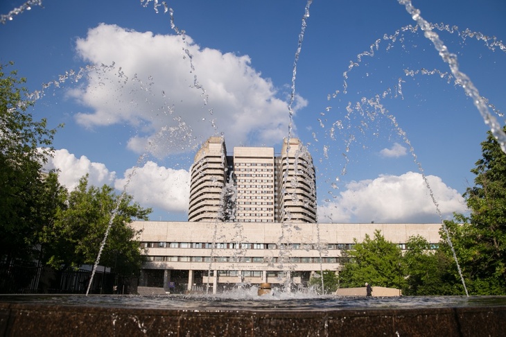 НИИ им. Блохина расстался с четырьмя врачами-онкологами