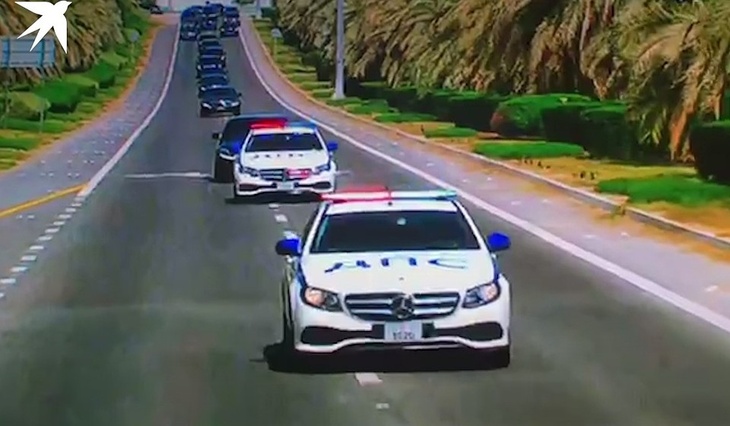 В ОАЭ объяснили появление автомобилей ДПС в кортеже Путина
