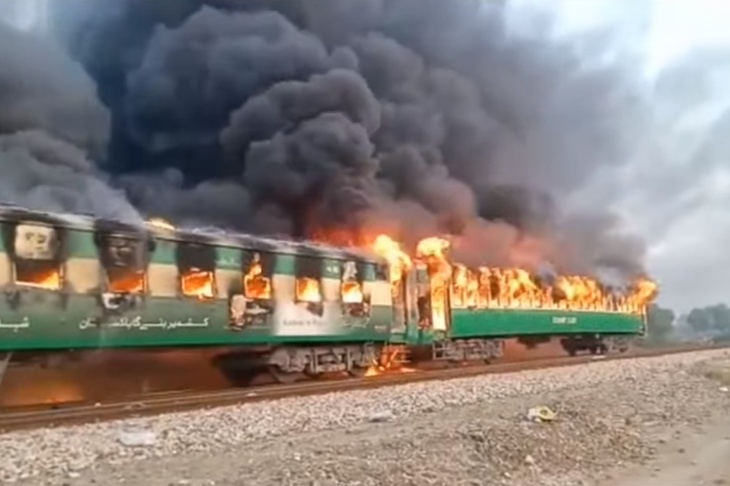 Поезд в Пакистане