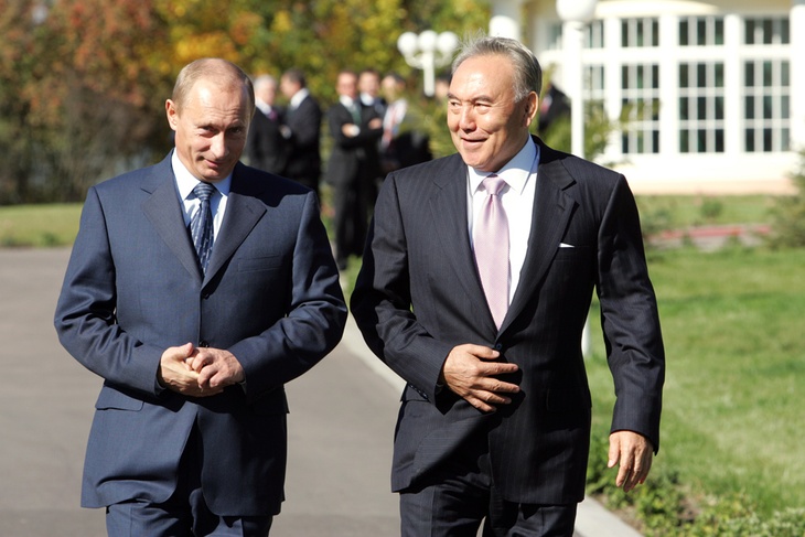 Назарбаев предложил Путину и Зеленскому встретиться на «нейтральной территории»