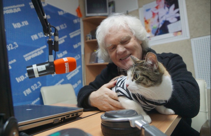 Юрий Куклачев объяснил, почему россияне чаще заводят кошек, чем собак
