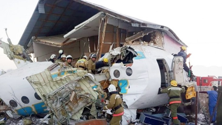 Аэропорт Алма-Аты опубликовал поминутную хронологию крушения самолета