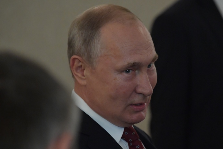 Путин пообещал Жириновскому подумать над снижением НДС