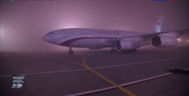 Пилоты рассказали о непростых условиях посадки самолета с Путиным