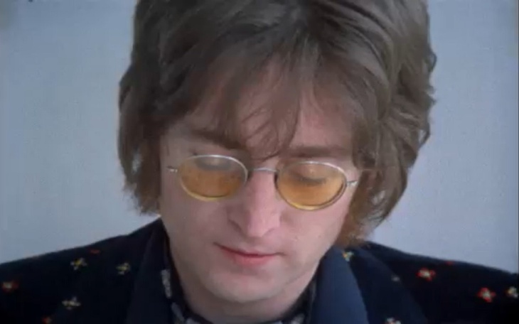 Круглые очки Джона Леннона выкупили почти за 200 тысяч долларов