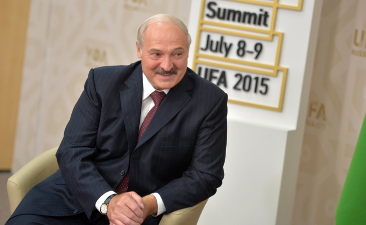 Сын Лукашенко ставит Путина в пример отцу