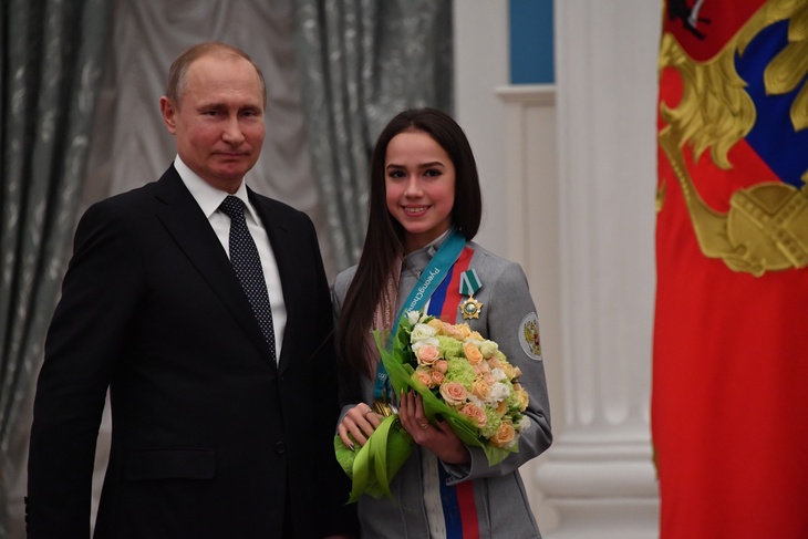 Алина Загитова вместе с Владимиром Путиным