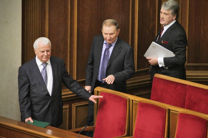 Леонид Кравчук (слева)
