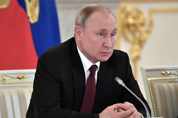 Путин поднимет тему снижения доходов населения в послании Федеральному собранию