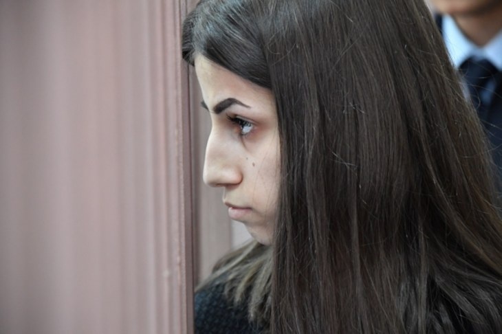 Адвокаты обвиняют сестер Хачатурян в корыстных мотивах