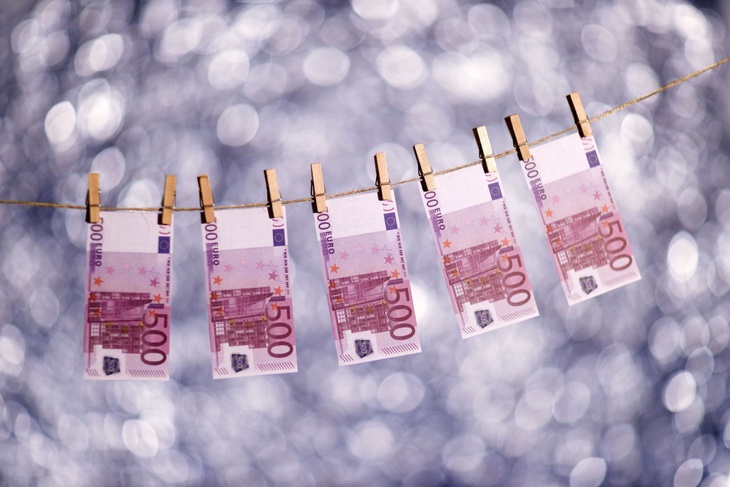 Отмывание денег