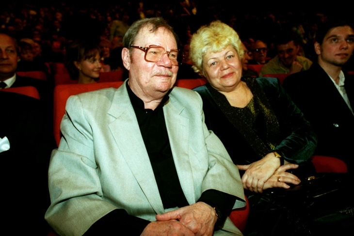михаил пуговкин и его супруга ирина, 2004 год