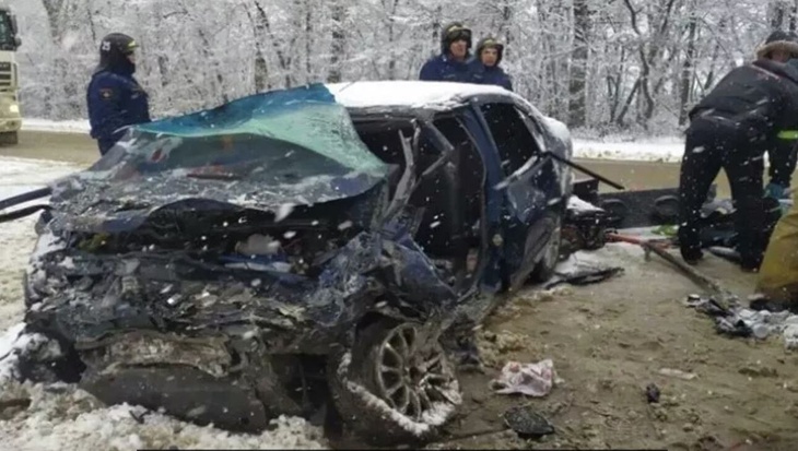 Три человека погибли в ДТП с украинским микроавтобусом в Орловской области 