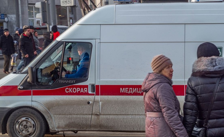 В Тюменской области столкнулись автобус и грузовик