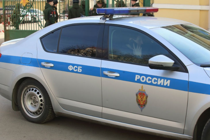 ФСБ задержала в Саратове двух подростков, планировавших убить 40 человек