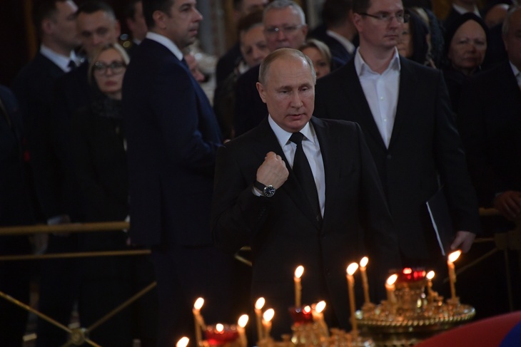 Путин в храме