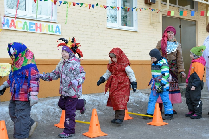 Масленица в детском саду. Масленица в детском саду фото. Оформление на Масленицу в детском саду. Танцы на праздник Масленицы в детском саду.