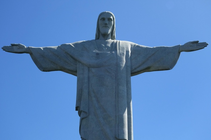 Статуя Христа-Искупителя в Рио-де-Жанейро, Бразилия
