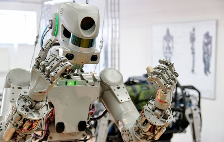 Вкалывают роботы: в Китае для борьбы с коронавирусом привлекли искусственный интеллект 