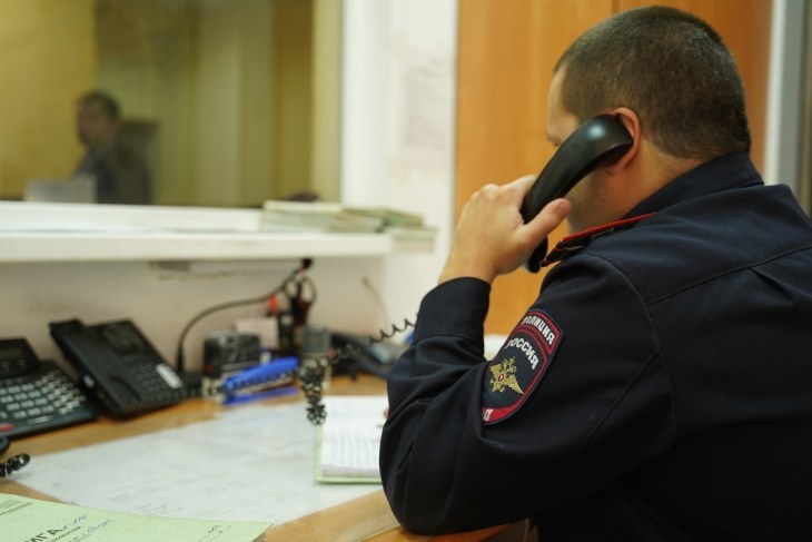 На Урале полицейский полгода насиловал 12-летнюю девочку