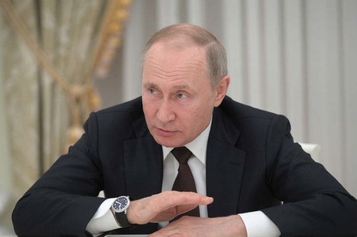 Путин поручил Генпрокуратуре и ФАС бороться с завышенными ценами на продукты