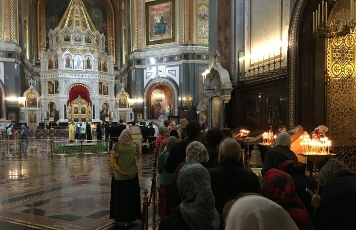 В РПЦ утвердили антивирусные молитвы, Маша Шукшина негодует