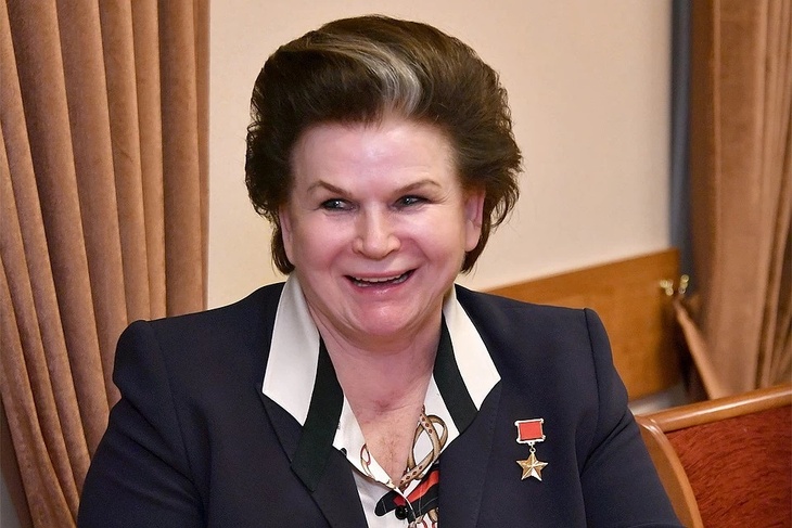 Терешкова предложила снять ограничения на срок президентства