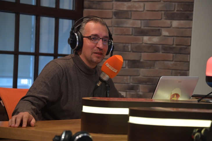 Михаил Антонов