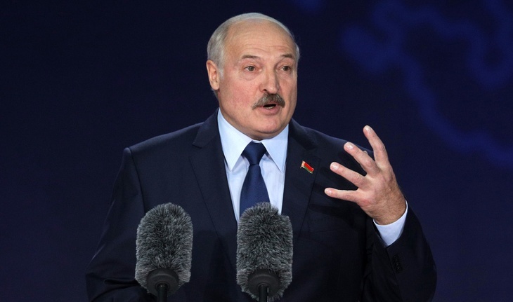 Лукашенко назвал «так называемую пандемию» уроком для наркоманов