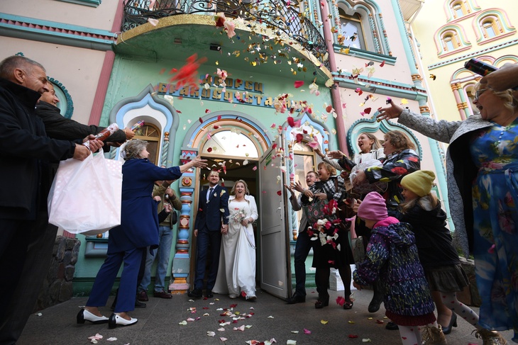 Социолог о запрете свадеб: «Решение не принято, это предложение» 