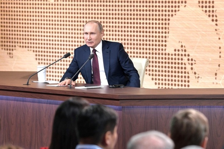Путин предложил выделить несколько десятков млрд рублей на поддержку авиаотрасли 