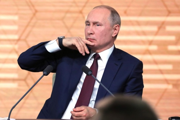 «Пик еще не пройден»: президент России призвал россиян быть собранными