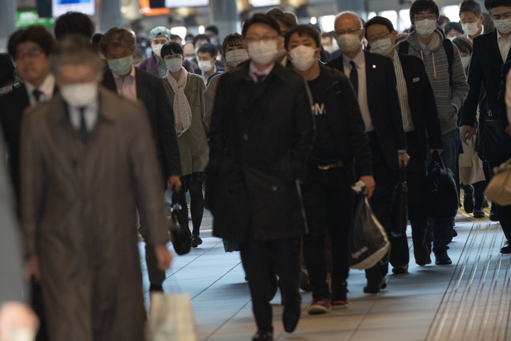 Японцы в масках